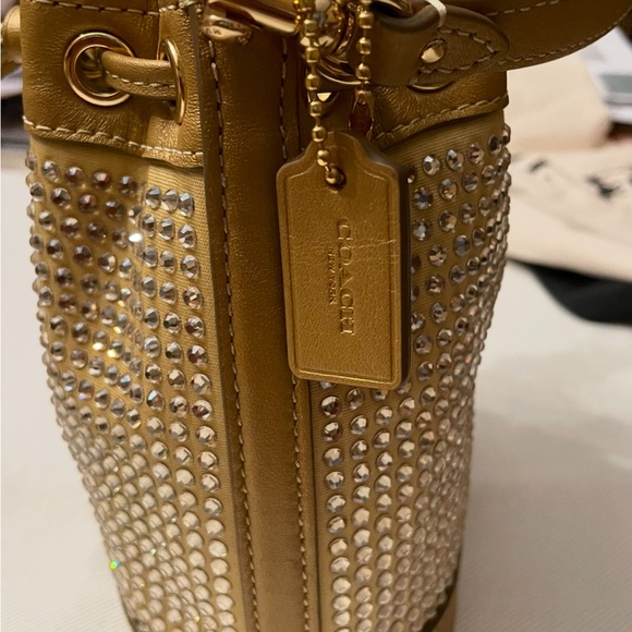 NWT COACH GOLD LEATHER MINI BUCKET BAG CROSSBODY BAG - Picture 3 of 10